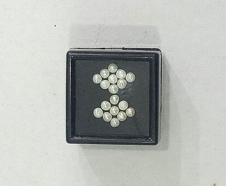 Pearls for ears studs.